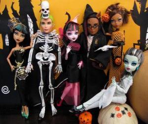 пазл Monster High Хэллоуин